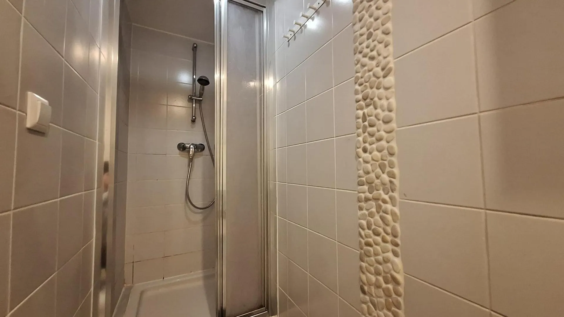 Aparthotel Urban Living Josefstadt - Roadhouse Apartments Vienna