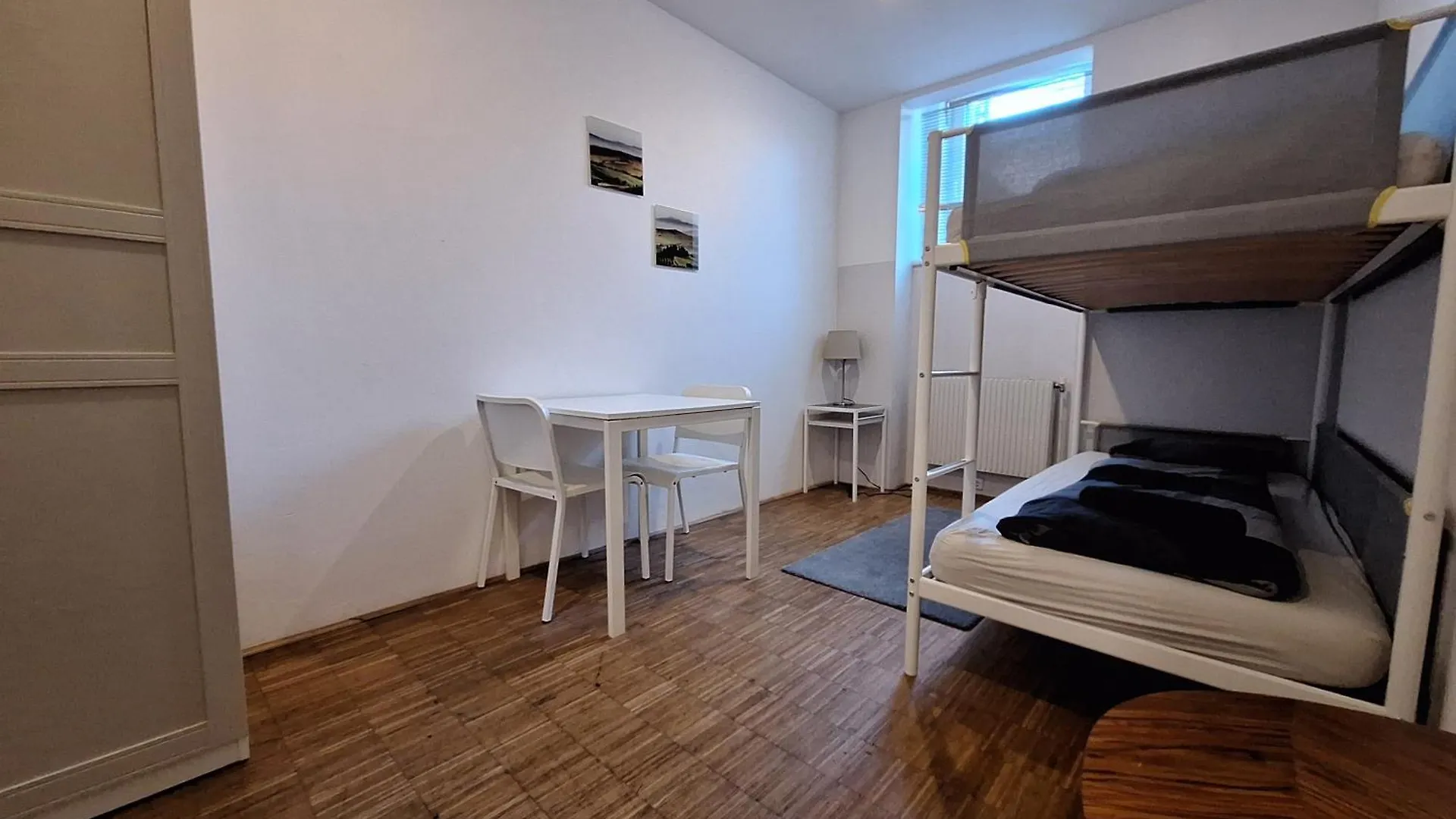 Aparthotel Urban Living Josefstadt - Roadhouse Apartments Vienna Austria