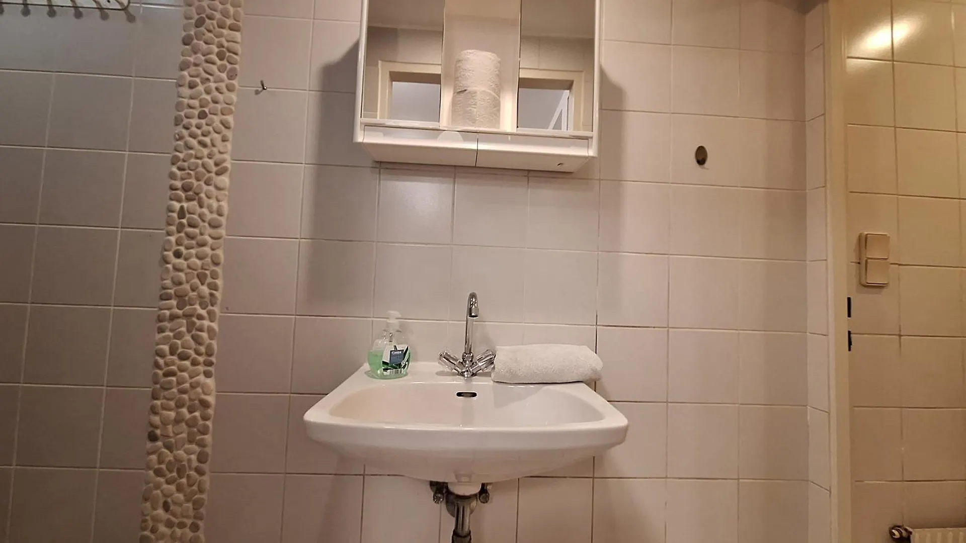 Aparthotel Urban Living Josefstadt - Roadhouse Apartments Vienna