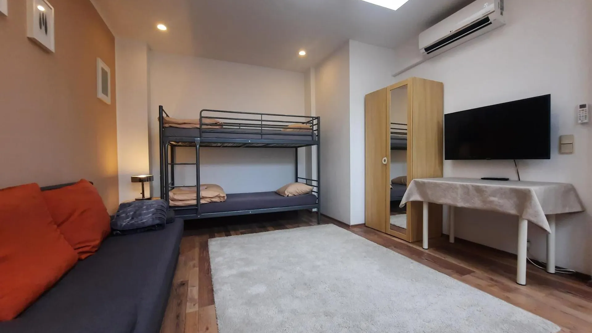 Urban Living Josefstadt - Roadhouse Apartments Vienna