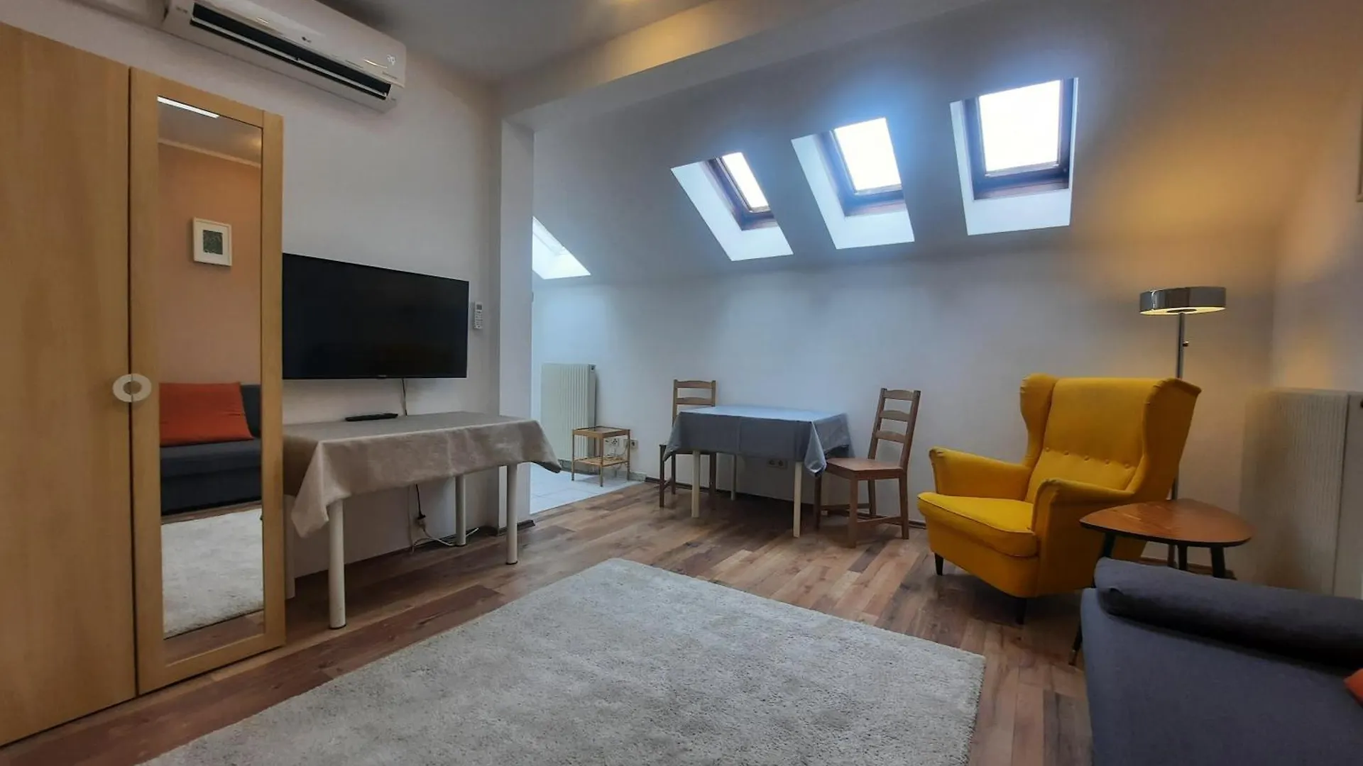 Urban Living Josefstadt - Roadhouse Apartments Vienna Austria