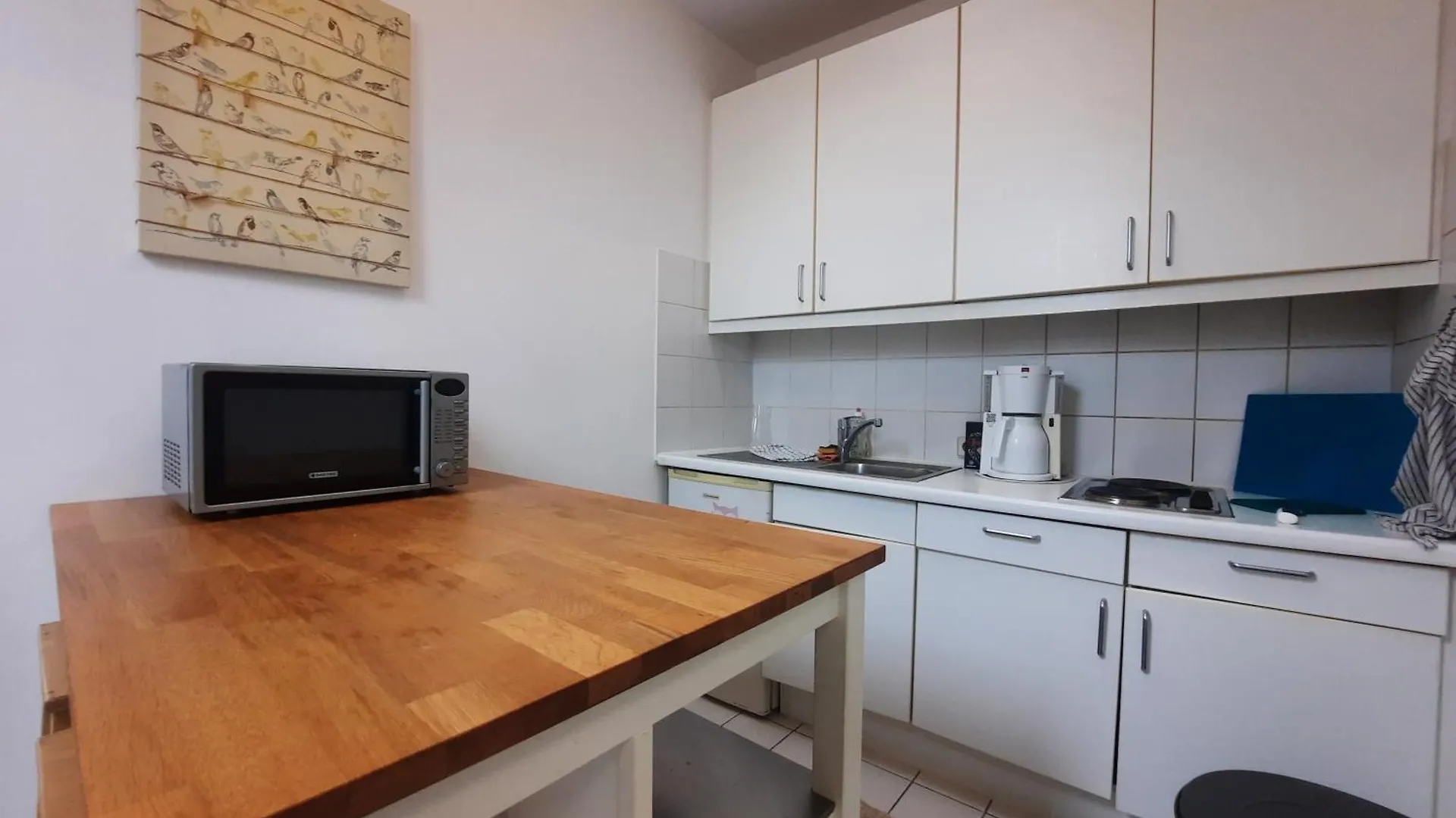 Urban Living Josefstadt - Roadhouse Apartments Vienna 0*,