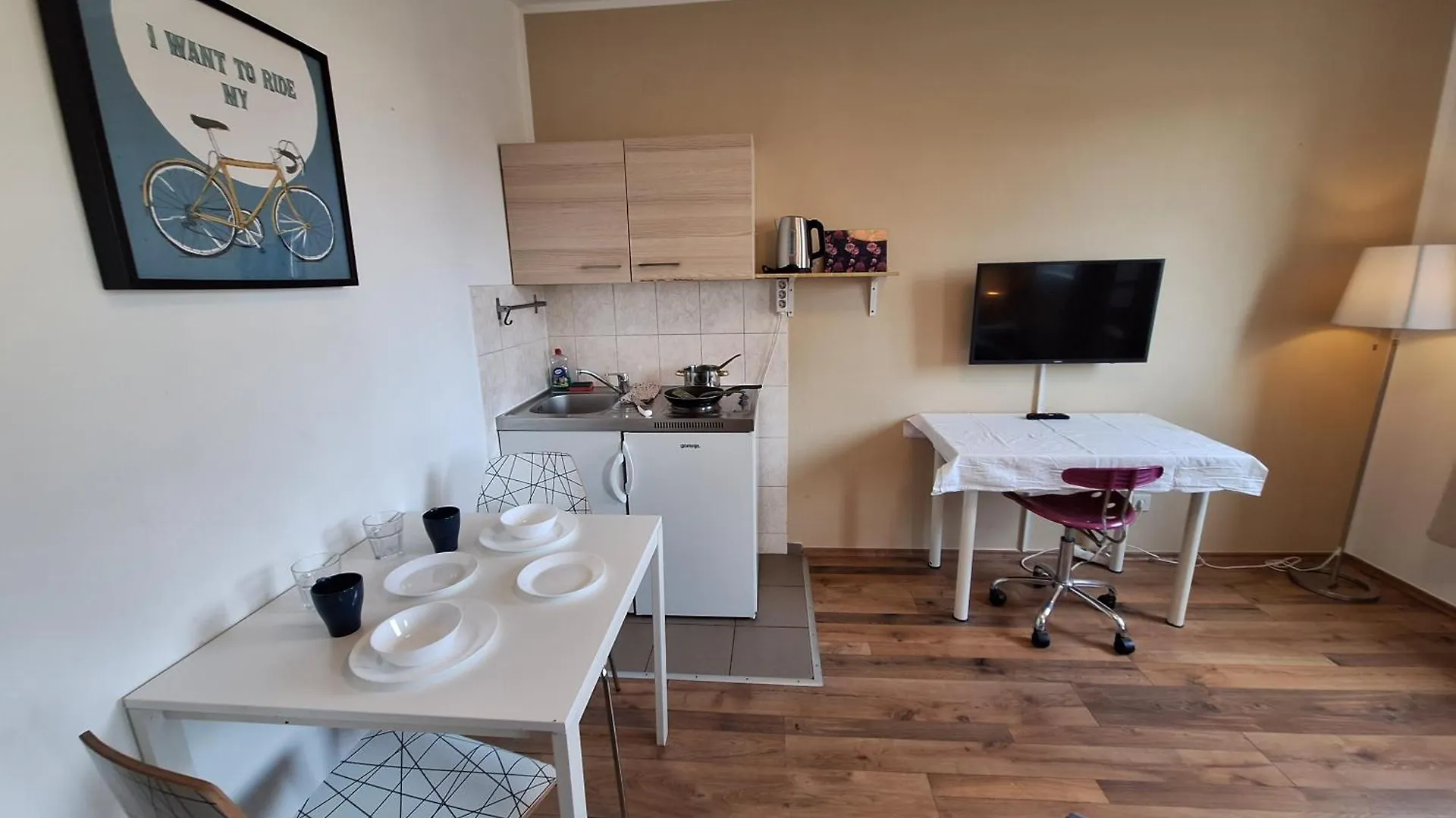Urban Living Josefstadt - Roadhouse Apartments Vienna Aparthotel