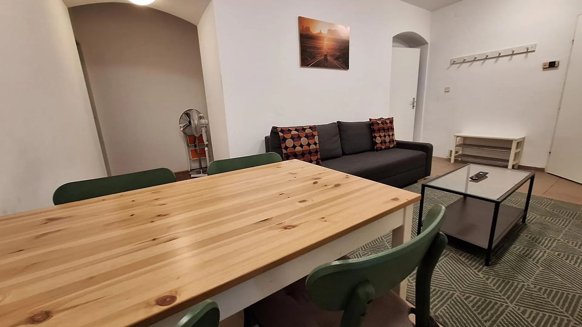 Urban Living Josefstadt - Roadhouse Apartments 维也纳 0*,